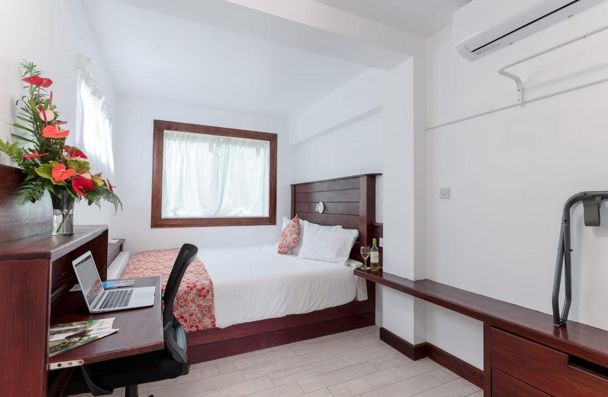 Villa Copthall Trafalgar Екстер'єр фото