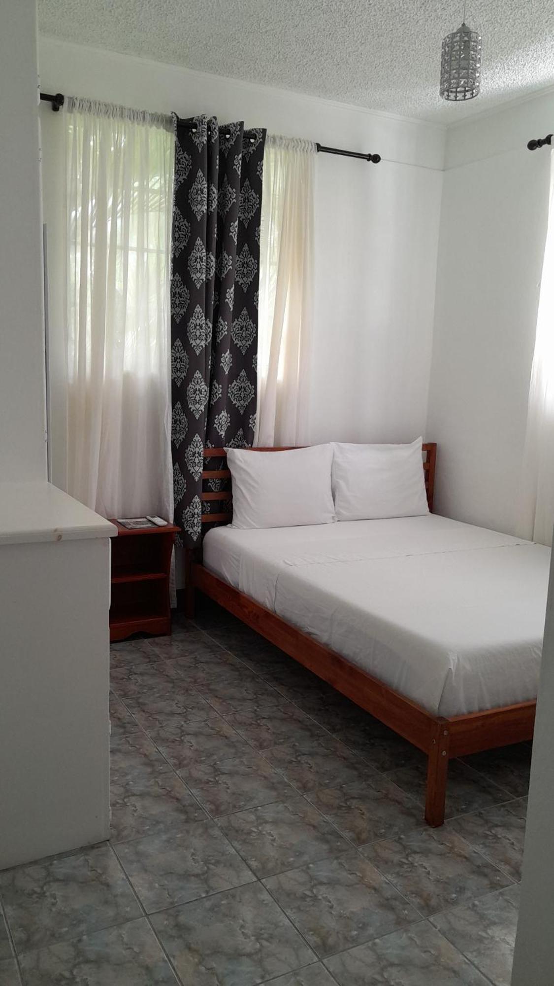 Villa Copthall Trafalgar Екстер'єр фото