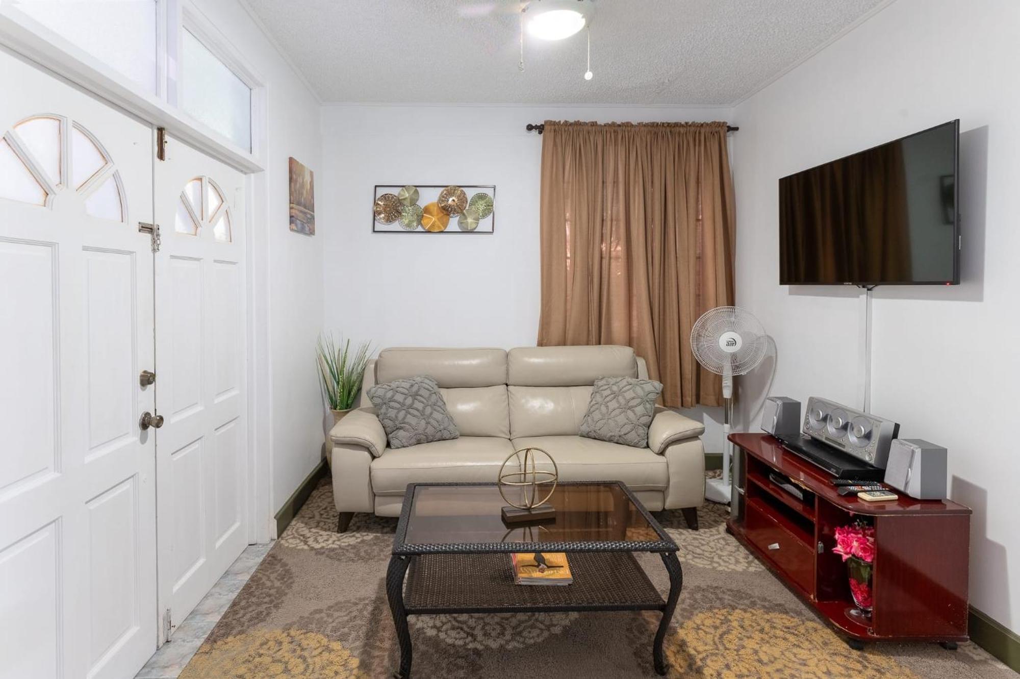 Villa Copthall Trafalgar Екстер'єр фото